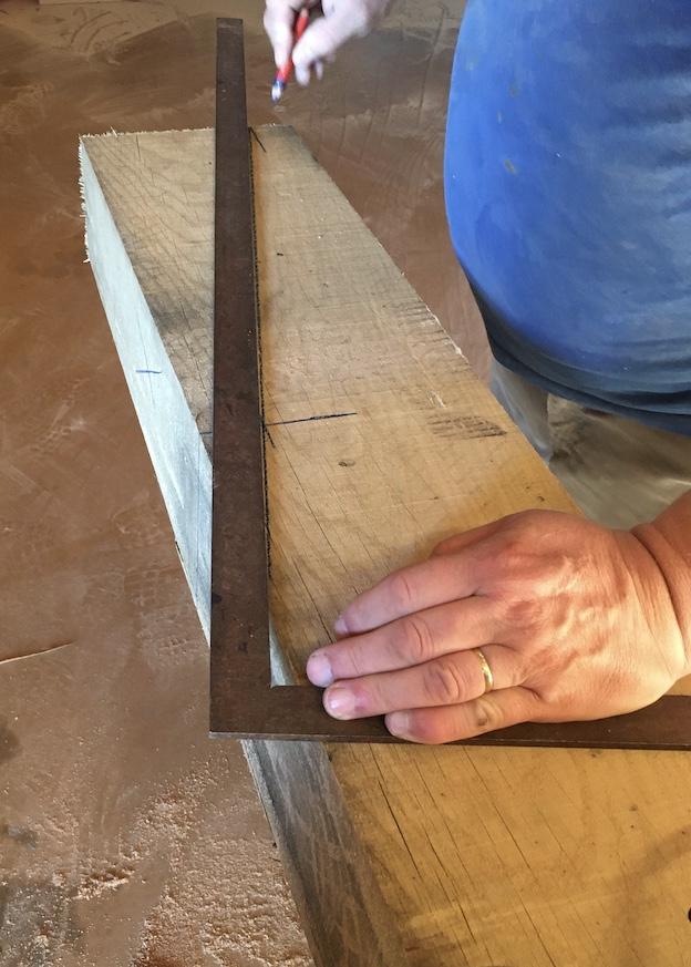 restauratie stabiliteit dakstructuur hoeve eik erfgoed P.NIJS Erfgoed Aannemer, gebouwen die meesterlijk vakmanschap vereisen, uitzonderlijk patrimonium, restauratie en conservatie, dakwerk, metselwerk, schrijnwerk.